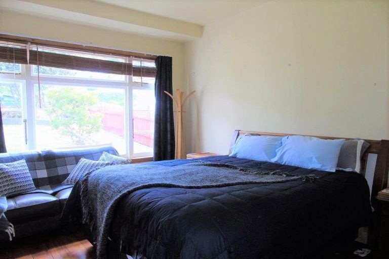 Photo of property in 83 Eden Street, Island Bay, Wellington, 6023