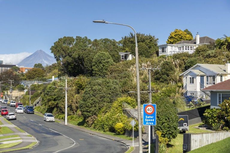 Photo of property in 8 Lynmouth Heights, Lynmouth, New Plymouth, 4310