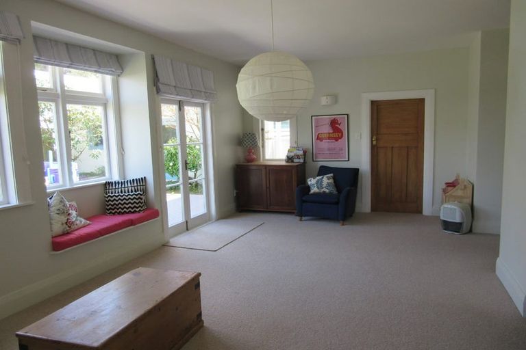 Photo of property in 25 Chamberlain Road, Karori, Wellington, 6012