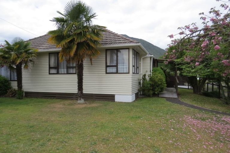 Photo of property in 15 Fitzroy Street, Kawerau, 3127