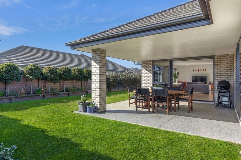 Photo of property in 14 Webber Street, Cambridge, 3434