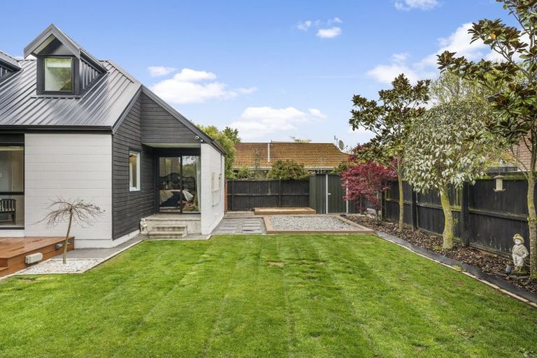 Photo of property in 9 Ringwood Place, Avonhead, Christchurch, 8042