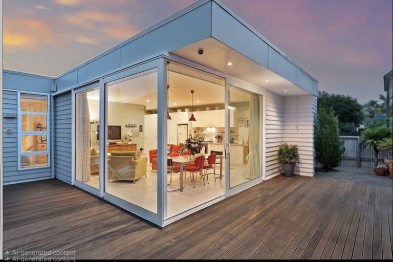 Photo of property in 33 Stoke Street, Sumner, Christchurch, 8081