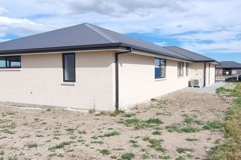 Photo of property in 93 Northmoor Boulevard, Rolleston, 7615