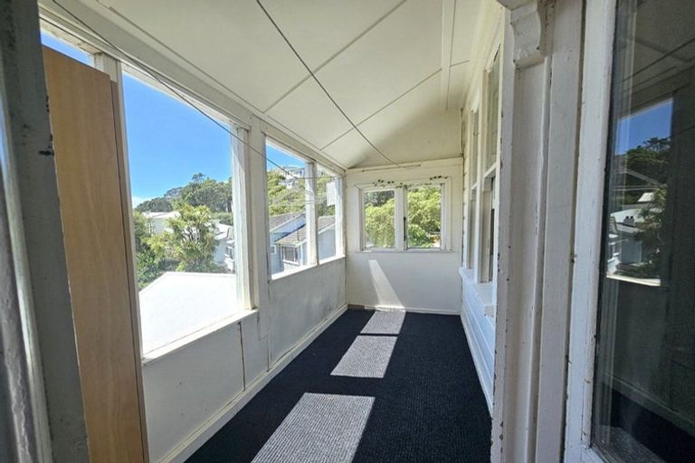 Photo of property in 37 Raroa Road, Kelburn, Wellington, 6012