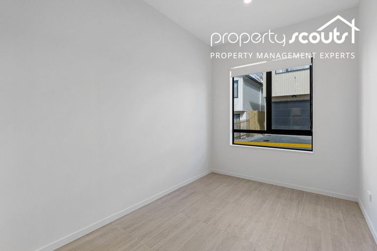 Photo of property in 11/116 Colwill Road, Massey, Auckland, 0614