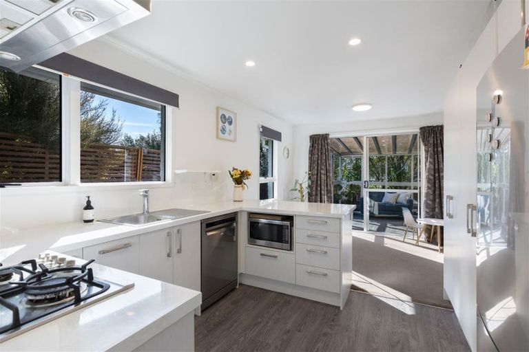 Photo of property in 4 Patterson Terrace, Halswell, Christchurch, 8025