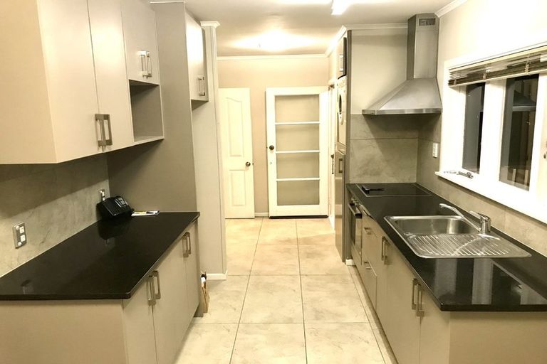 Photo of property in 101 Stanley Road, Glenfield, Auckland, 0629