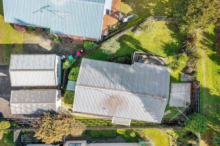 Photo of property in 35b Aquarius Drive, Kawaha Point, Rotorua, 3010