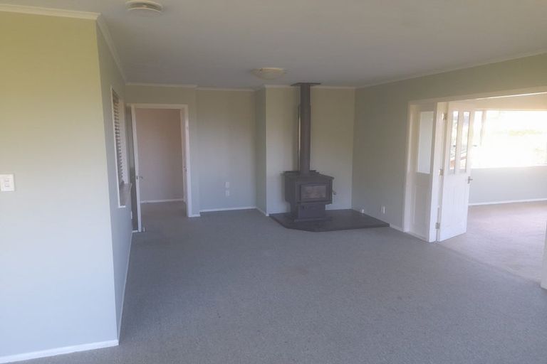 Photo of property in 43 Sunnyview Drive, Brown Owl, Upper Hutt, 5018