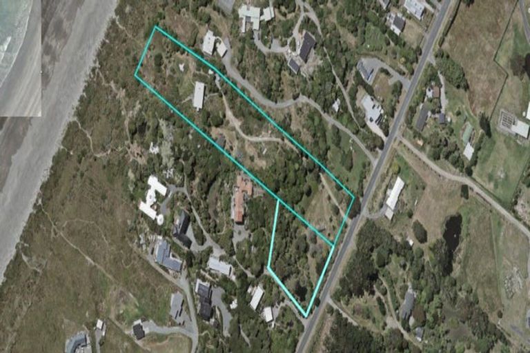 Photo of property in 64 Paetawa Road, Peka Peka, Waikanae, 5391