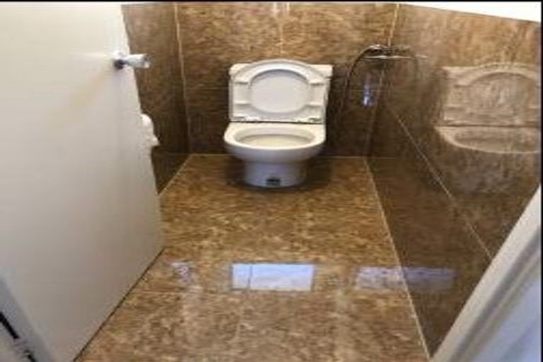 Photo of property in 33 Redwood Drive, Massey, Auckland, 0614