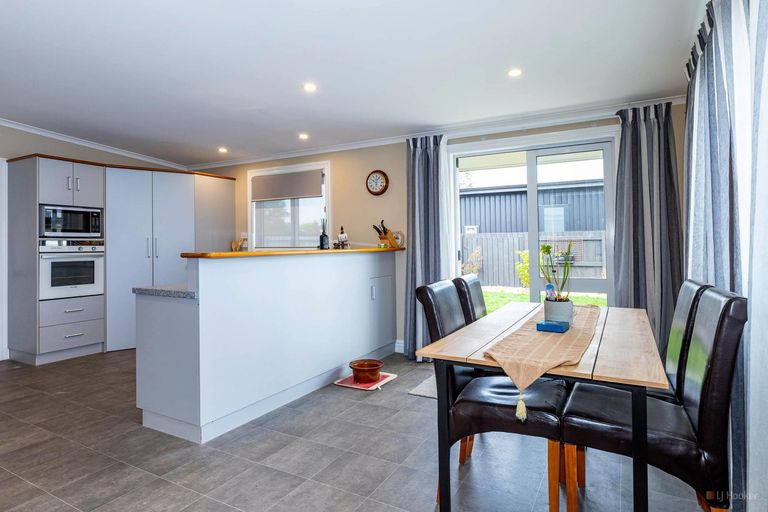 Photo of property in 51 Allnatt Street, Temuka, 7920