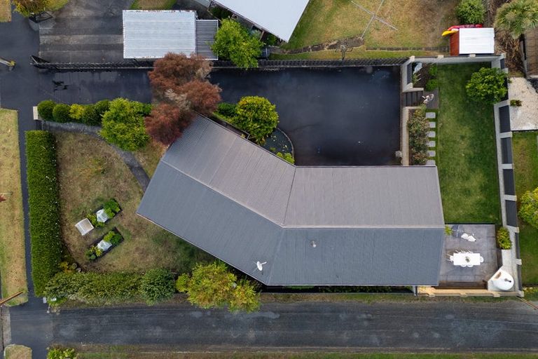 Photo of property in 180 Sandwich Road, St Andrews, Hamilton, 3200