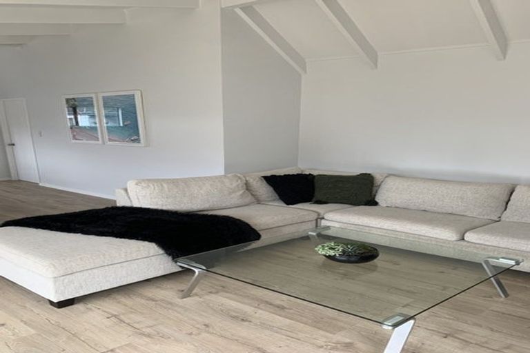 Photo of property in 5 Frosses Place, Massey, Auckland, 0614