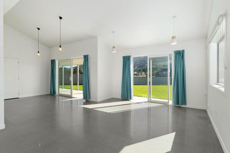 Photo of property in 64 Little Maude Drive, Lake Hawea, Wanaka, 9382
