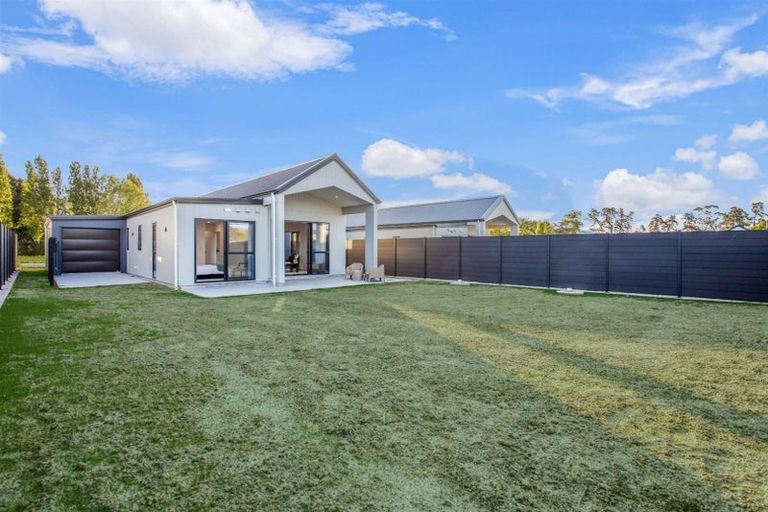 Photo of property in 29 Mataikokako Loop, Kawakawa Bay, 2585