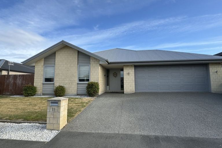 Photo of property in 21 Winfield Drive, Wigram, Christchurch, 8042