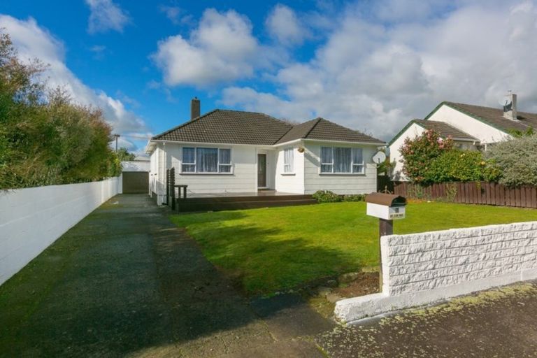 Photo of property in 7 Drake Street, Vogeltown, New Plymouth, 4310