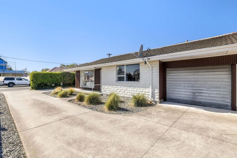 Photo of property in 1/12 Lees Road, Strowan, Christchurch, 8052