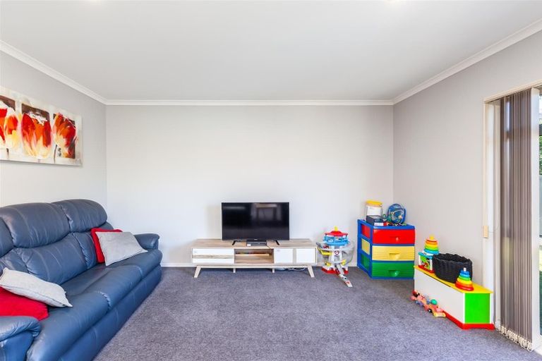 Photo of property in 4a Melanie Place, Orewa, 0931