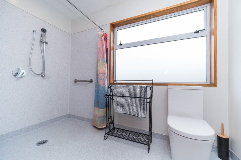 Photo of property in 32 Pioneer Highway, Awapuni, Palmerston North, 4412