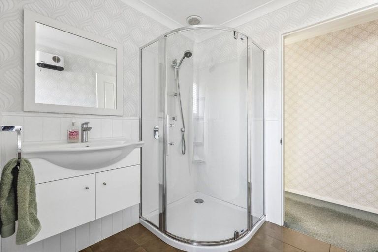 Photo of property in 92 Mount Iron Drive, Wanaka, 9305