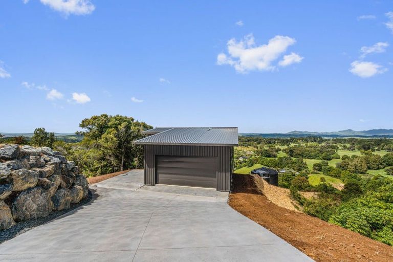 Photo of property in 16 North Ridge Rise, Maunu, Whangarei, 0179