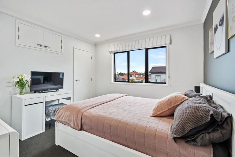 Photo of property in 73d Nile Road, Milford, Auckland, 0620