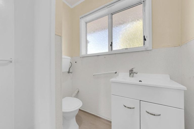 Photo of property in 1b Witham Street, Hornby, Christchurch, 8042