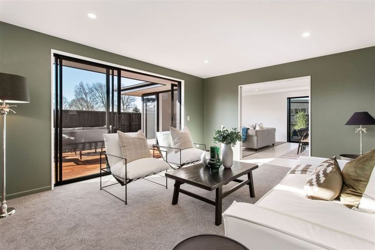 Photo of property in 92 Leistrella Road, Hoon Hay, Christchurch, 8025