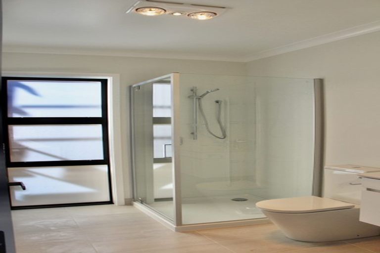 Photo of property in 4 Manaia Place, Mairangi Bay, Auckland, 0630