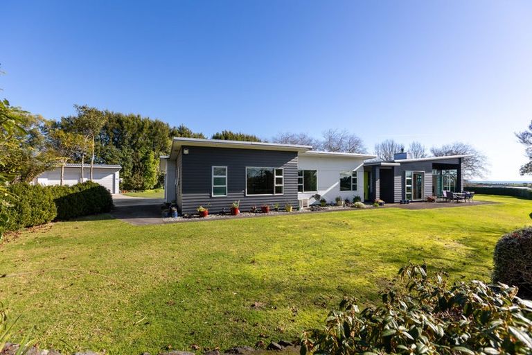 Photo of property in 172 Kaipikari Road Upper, Urenui, 4375