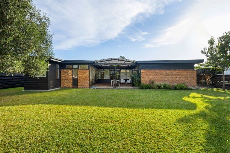 Photo of property in 10 Rutherford Street, Chedworth, Hamilton, 3210