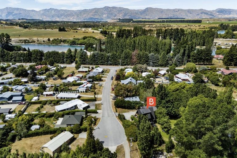 Photo of property in 17 Wairau Road, Albert Town, Wanaka, 9305