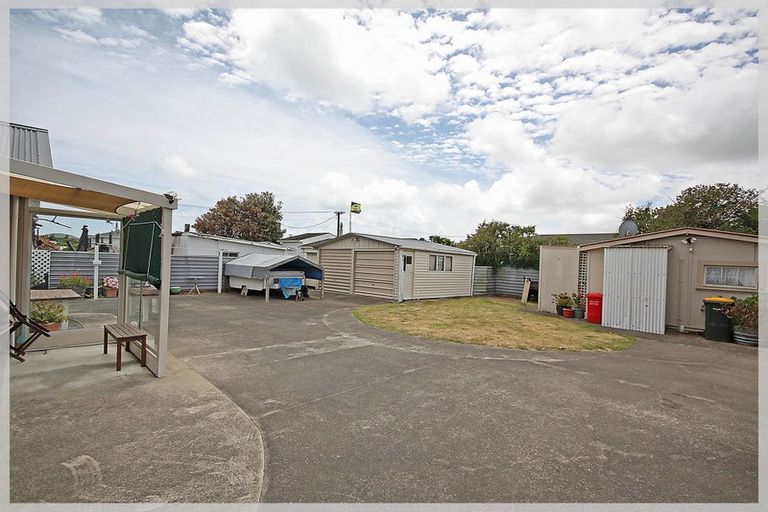 Photo of property in 47 Edinburgh Terrace, Foxton Beach, Foxton, 4815