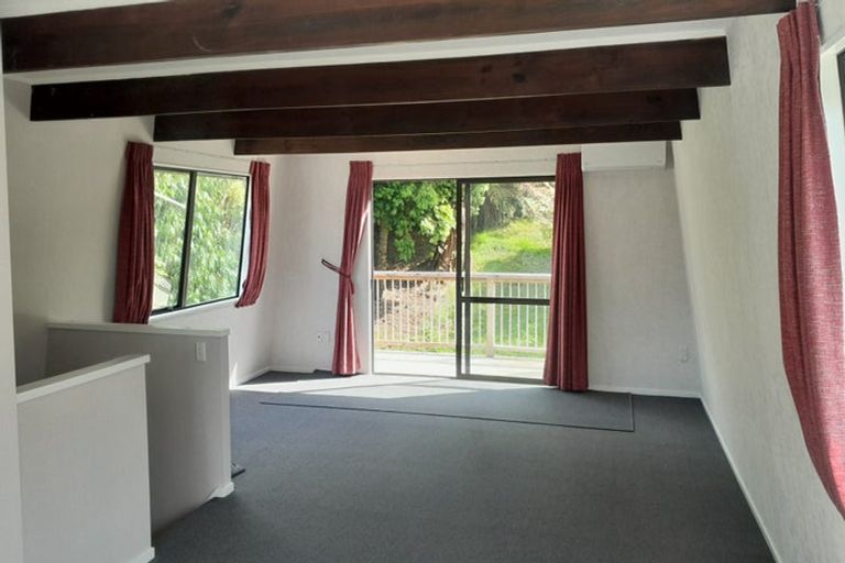 Photo of property in 18 Edgerton Road, Te Atatu Peninsula, Auckland, 0610