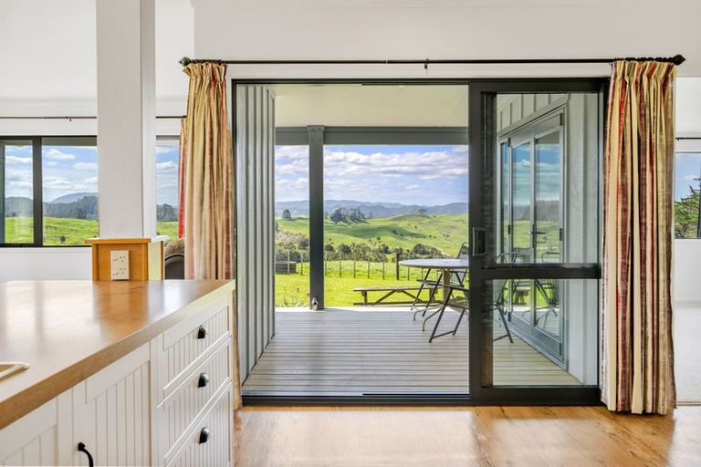 Photo of property in 4 Kendall Road, Maungakaramea, Whangarei, 0178