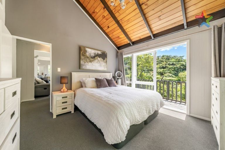 Photo of property in 31 Pekanga Road, Normandale, Lower Hutt, 5010