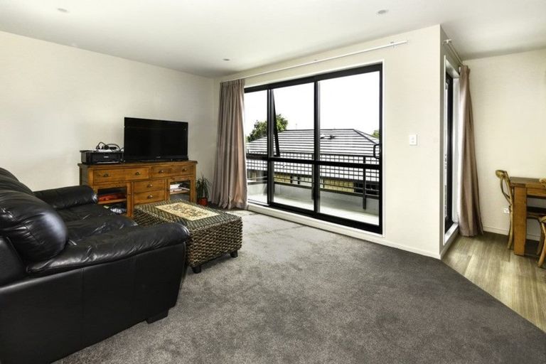 Photo of property in 58c Charles Street, Waltham, Christchurch, 8011