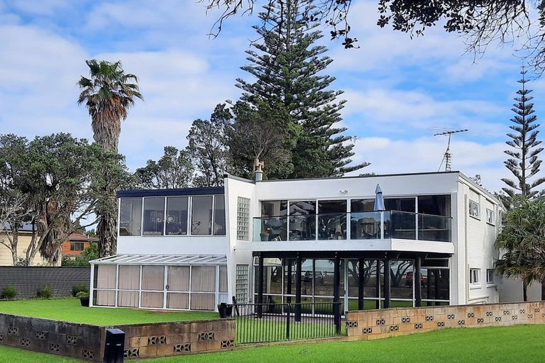 Photo of property in 2/465 Hibiscus Coast Highway, Orewa, 0931