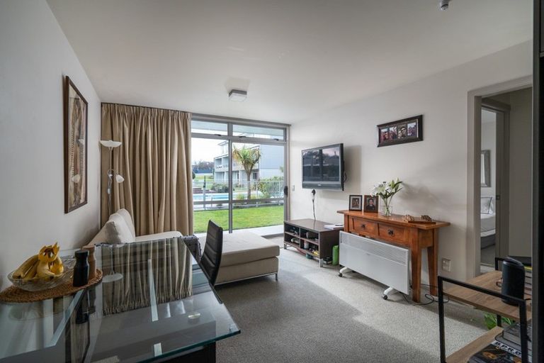 Photo of property in 300 Lake Terrace, Two Mile Bay, Taupo, 3330