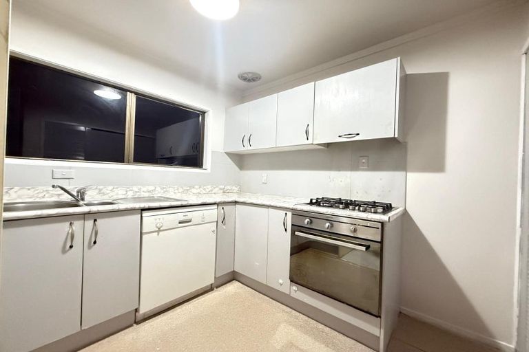 Photo of property in 1/15 Roseberry Avenue, Birkenhead, Auckland, 0626