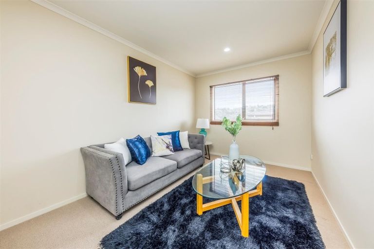 Photo of property in 2 Cuthill Close, Albany, Auckland, 0632