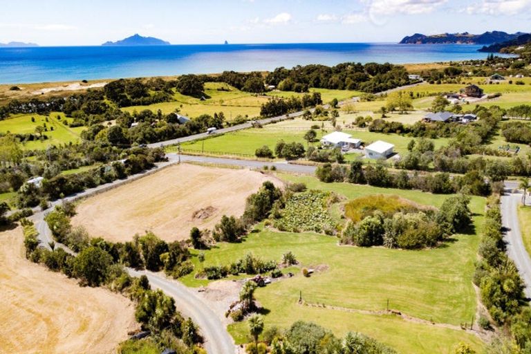 Photo of property in 14 Cullen Road, Waipu, 0582