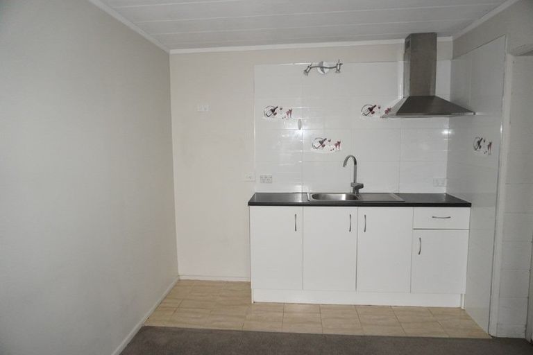 Photo of property in 4 Ondine Place, Glenfield, Auckland, 0629