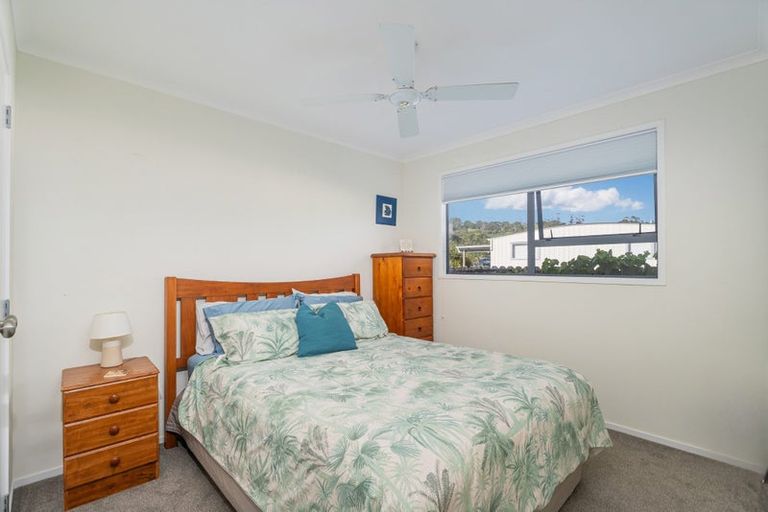 Photo of property in 15 Martin Place, Cooks Beach, Whitianga, 3591