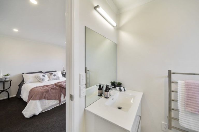 Photo of property in 12 Biron Place, Stratford, 4332