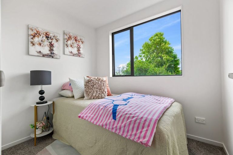 Photo of property in 20a Fairdene Avenue, Henderson, Auckland, 0610