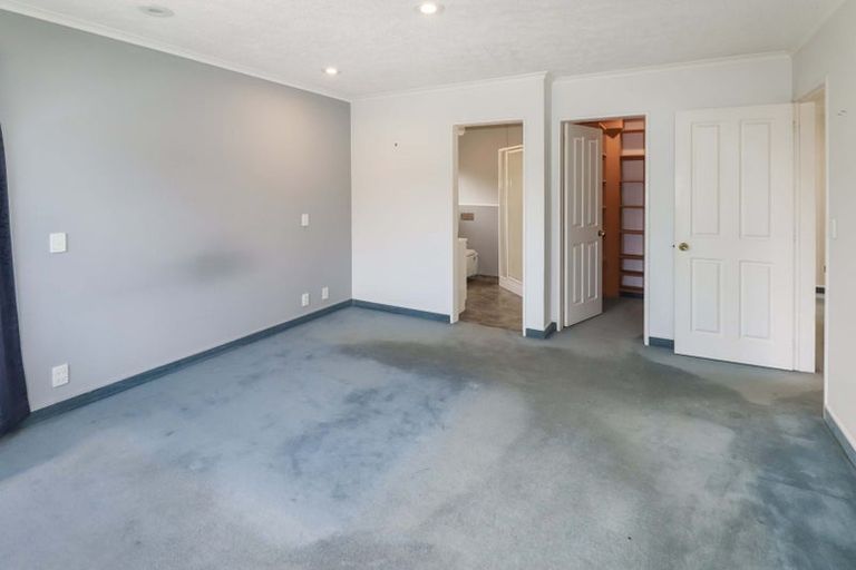 Photo of property in 9 Longmont Terrace, Churton Park, Wellington, 6037